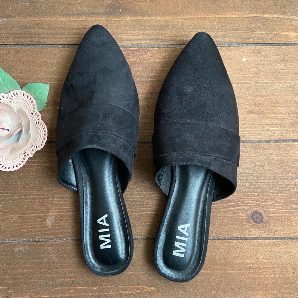MIA Black Velvet Pointed Mules Women's Size 6.5